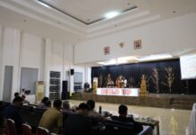 Bupati dan Wakil Bupati Lutim Hadiri Perayaan Natal Jemaat GPdl Bukit Zaitun Malili