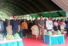 Reses di Morowali Utara, Anwar Hafid Sampaikan Program Bantuan Rumah untuk Masyarakat