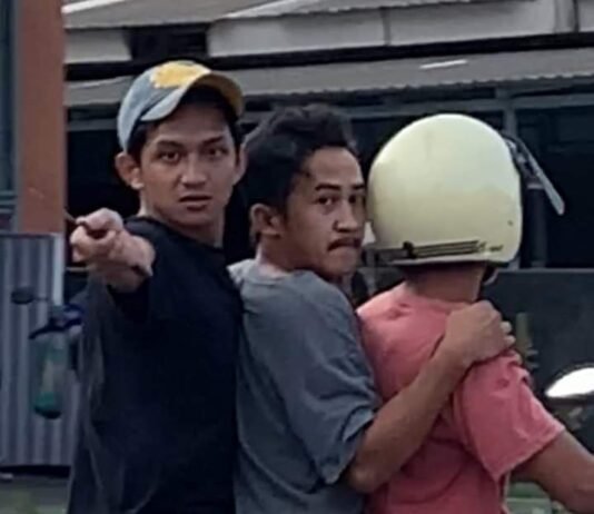 Viral, Tiga Remaja di Luwu Serang Warga Pakai Parang Terekam CCTV
