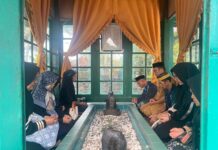 Kapolres Luwu Utara Ziarah Ke Makam Datuk Pattimang