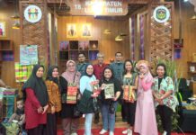 Kain Taipa Binaan Dekranasda Lutim Laris Manis di Jakarta