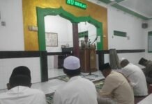 Shalat Tarawih di Masjid Sabilillah, Wakil Bupati Luwu Utara Ajak Umat Muslim Tetap Jaga Kualitas Ibadah