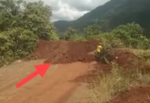 Warga Kesal Tutup Jalan Penghubung Luwu Timur dan Morowali, Diduga Ada Pungli Rp. 100 Per Mobil Saat Melintas di Pos Palang