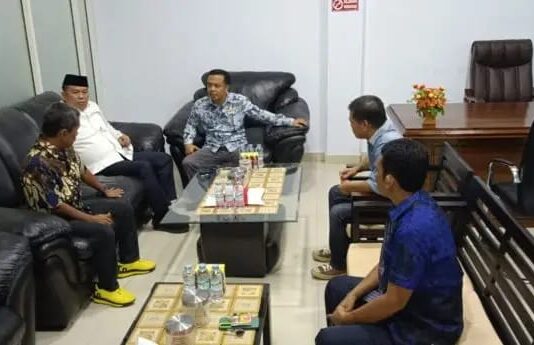 Soal Limbah Kayu di Sungai Malili DPRD Luwu Timur Berkunjung ke Kolaka Utara