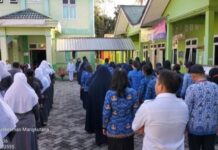 Apel Rutin Puskesmas Mangkutana Sekaligus Peringati Hari Kesadaran Nasional
