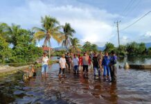 Bupati Morut Diskusi Bersama Aparat Desa Soal Banjir