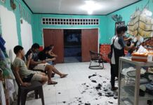 Jelang Idul Fitri, Tukang Cukur di Tomoni Panen Duit