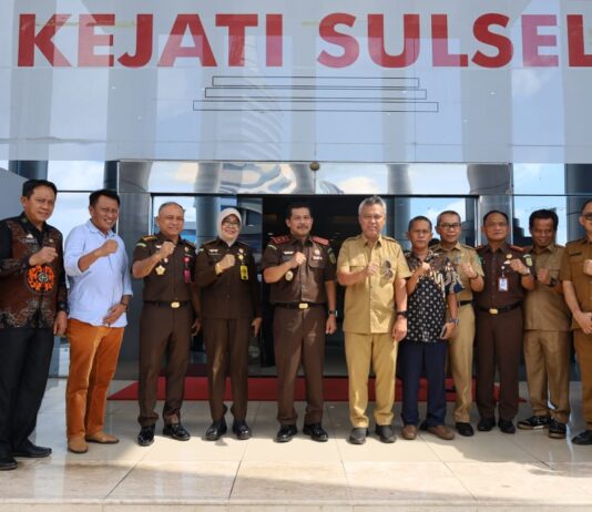 Didampingi Anggota DPRD dan Jajaran Pemda Lutim, Budiman Silaturahmi ke Kejati Sulsel