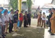 Camat Masamba Pimpin Rombongan Bawa Bantuan Untuk Korban Bencana di Luwu