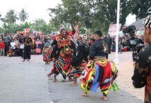 Pertunjukan Tari Buto Banyuwangi Meriahkan Roadshow Kebudayaan Kecamatan Tomoni
