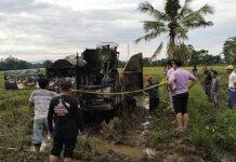 Mesin Panen Padi dari Sidrap Diduga Dibakar Saat Parkir di Mangkutana