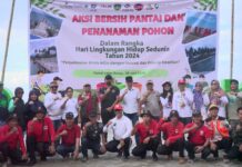 Wabup Akbar Buka Acara Aksi Bersih dan Penanaman Pohon di Pantai Lemo