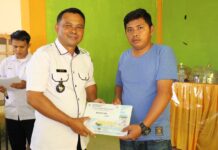 Kades Selli Salurkan BLT Desa Lebih Awal, Diapresiasi Sekcam Bengo