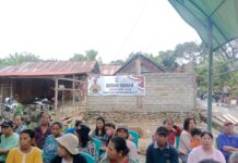 Bedah Rumah, Bagi Sembako dan Pemeriksaan Kesehatan Gratis Rangkaian HUT Bhayangkara ke-78 di Mangkutana