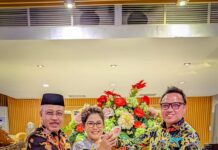 PDIP Serahkan Rekomendasi Dukungan Kepada Pasangan Delis- Djira