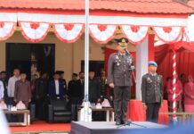 Sekda Bahri Suli Hadiri Upacara Hari Bhayangkara ke-78 di Mapolres Lutim