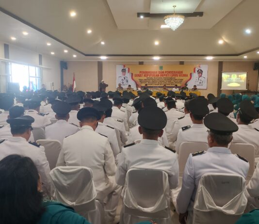 Bupati Luwu Utara Kukuhkan dan Serahkan SK Perpanjangan Masa Jabatan Kepada 160 Kades