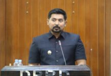 Wabup Lutim Sampaikan Jawaban Bupati Terhadap Pandangan Fraksi DPRD Tentang Pertanggung Jawaban APBD