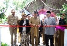 Bupati Resmikan Perpustakaan Karya Ilmu Desa Sumber Makmur
