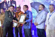 Terlibat Aktif Penanganan Bencana Banjir Luwu, Polda Sulsel Berikan Penghargaan ke CEO PT Vale