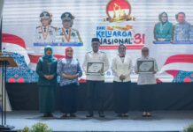 Morowali Utara Terima Piagam PenghargaanĀ Hari Keluarga Nasional (Harganas) ke 31 Tahun
