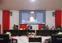 Sekda Morowali Utara Hadiri Rapat Paripurna