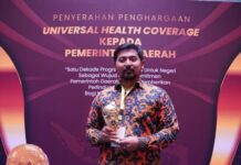 Pemkab Luwu Timur Terima Penghargaan UHC untuk Ketiga Kalinya