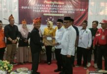 KPU Morowali Utara Terima Paslon Jeffisa-Ruben Sebagai Calon Bupati dan Wakil Bupati