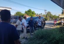 Anggota DPRD Bersama Kadis PUPR Luwu Terjun Langsung Melihat Kerusakan Jembatan di Kecematan Kamanre