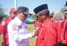 Bupati Budiman Lantik Brigade Kemanusiaan Donor Darah Sukarela PMI tingkat Desa