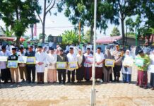 Momentum Hari Santri, Jayadi Nas Serahkan 3,6 Miliar Bantuan ke Sejumlah Masjid