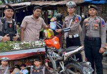 Hari Ketiga Operasi Zebra, Satlantas Polres Bone Bagi Brosur dan EdukasiÂ