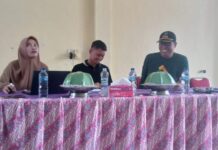 Camat Tomoni Timur Dampingi Bapelitbangda Lutim Monitoring dan Verval Data P3KE di Lima Desa