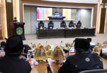 Jayadi Nas Sampaikan Jawabannya Atas Pemandangan Umum Fraksi DPRD Terhadap Ranperda APBD 2025