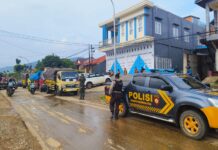 Kapolres Morowali Utara Pimpin Langsung Pendistribusian Logistik Pilkada