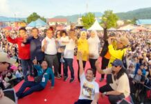 Puluhan Ribu Massa Padati Kampanye Akbar Jeffrisa-Ruben di Morowali Utara, Dimeriahkan Band Tipe-X