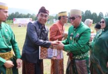 Budiman Pimpin Upacara HGN, PGRI dan HKN, Serahkan Penghargaan bagi Insan Berprestasi