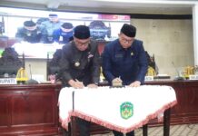 Taken Persetujuan Pendirian PT Luwu Timur Gemilang Oleh Ketua DPRD dan Bupati