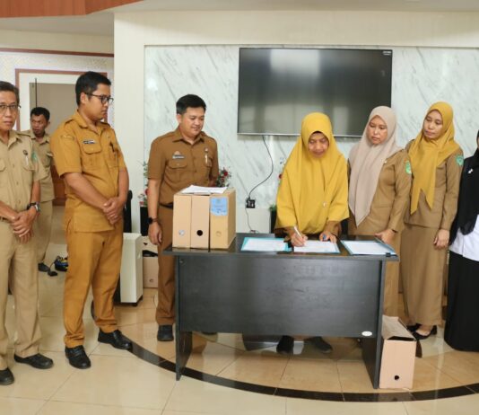 Setdakab Luwu Timur Laksanakan Pemusnahan Arsip
