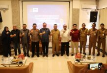 Budiman Terima Bantuan Internet dari BAKTI Komdigi yang Diserahkan Anggota DPR RI