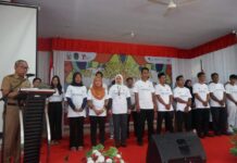 Sekda Lutim Kukuhkan Pajung Anti AIDS Tingkat Desa