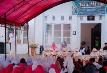 Wabup Morut Hadiri Perayaan Isra Mi’raj di Masjid Al-Ikhlas Desa Tompira