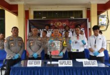 Polres Morowali Utara Gelar Konferensi Tindak Pidana Pencurian Motor di Desa Bunta