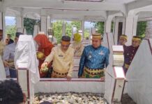 Sambut Hut Bone ke 695, Sekda Ziarah Makam Datu BengoÂ