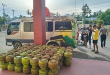 Petugas Pos Tambangan Polsek Mangkutana Kembali Amankan Dua Bus Muat Ratusan Tabung Gas Subsidi