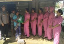 Sambut Bulan Suci Ramadhan, Bhayangkari Ranting Polsek Mangkutana Giat Bansos