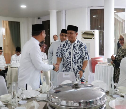 Buka Puasa Bersama Gubernur dan Wagub Sulsel, Ini Harapan Bupati Irwan