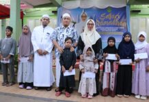Safari Ramadhan Hari Kedua Pemkab Lutim di Nuha, Diawali dengan Penyerahan Bantuan Baznas