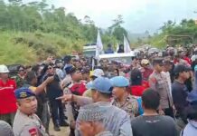 Aliansi Rakyat Miskin Lingkar Tambang Gelar Aksi Demo, Tuntut PT PUL Hentikan Penambangan