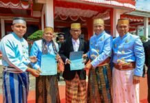 Puncak Peringatan Hari Jadi XXVI Luwu Utara, Dua Imam Desa Dapat Hadiah Umrah dari Bupati